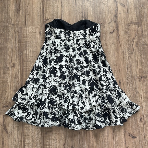 Marchesa Notte Sz 6 Strapless Dress - Picture 6 of 6